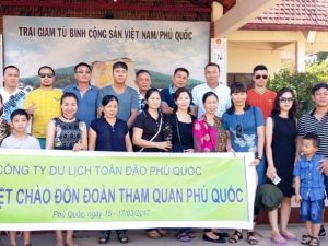 Băng rôn du lịch