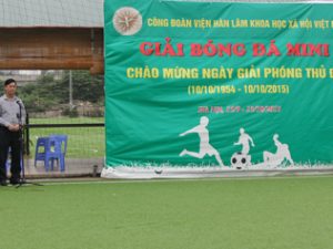 Băng rôn giải bóng đá