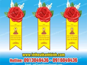 Hoa cài áo Phật đản